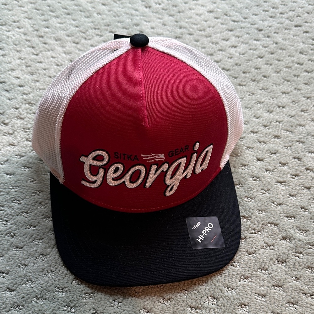 Sitka Gear 90s Script Georgia Red and White Trucker Hat NWT